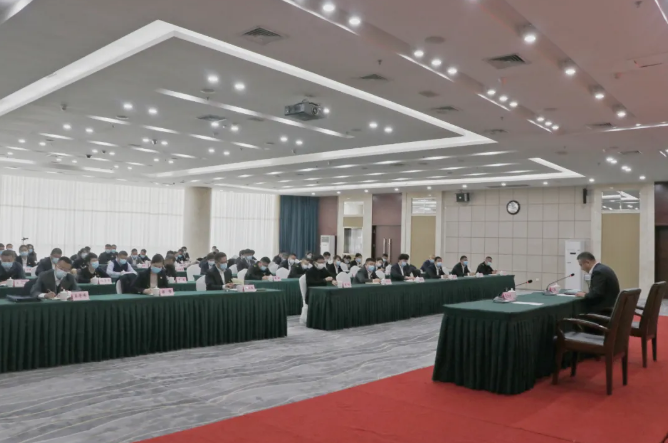 XPJ集团、温泉集团举办贯彻落实市第十三次党代会精神宣讲报告会(图1)